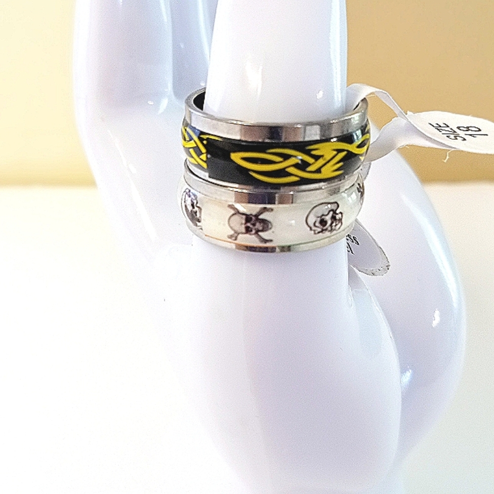 Silver Skull And Yellow Patterned Stackable Ring Set - Picture 5 of 8